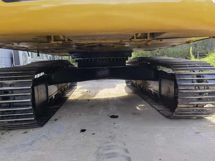Original japanese second hand Caterpillar 330D Hydraulic Crawler digger excavator CAT 330D used excavators in stock - Pelle sur chenille: photos 3 Original japanese second hand Caterpillar 330D Hydraulic Crawler digger excavator CAT 330D used excavators in stock - Pelle sur chenille: photos 3