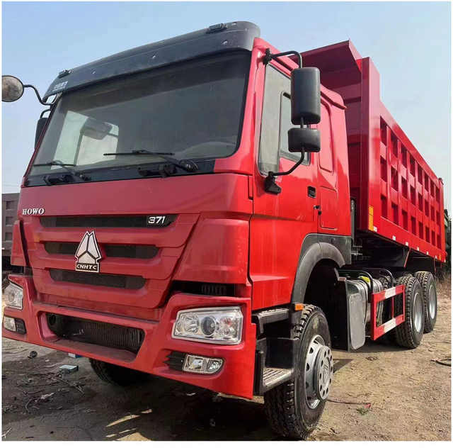 Second Hand 6x4/8x4 Used Howo Tipper Dump Truck Used 10 Wheels Sinotruck Howo Dump Truck - Camion benne: photos 1 Second Hand 6x4/8x4 Used Howo Tipper Dump Truck Used 10 Wheels Sinotruck Howo Dump Truck - Camion benne: photos 1