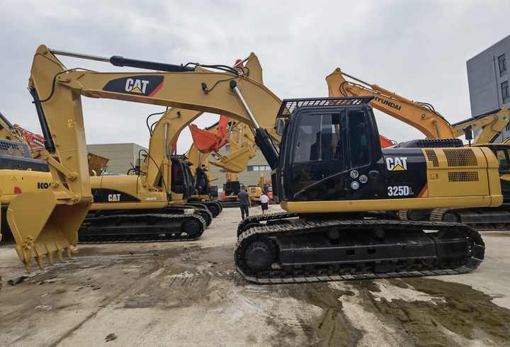 Second hand original CAT 325DL good condition hydraulic excavator used caterpillar excavator for sale - Pelle sur chenille: photos 4 Second hand original CAT 325DL good condition hydraulic excavator used caterpillar excavator for sale - Pelle sur chenille: photos 4