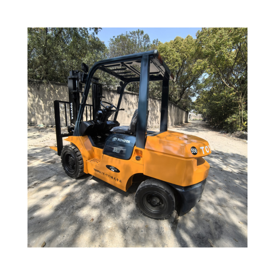 Toyota FD30 Forklift - Chariot élévateur diesel: photos 3 Toyota FD30 Forklift - Chariot élévateur diesel: photos 3