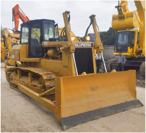 Used Caterpillar D6G Bulldozer Original Crawler D6G with good condition and high performance for sale - Bulldozer: photos 1 Used Caterpillar D6G Bulldozer Original Crawler D6G with good condition and high performance for sale - Bulldozer: photos 1