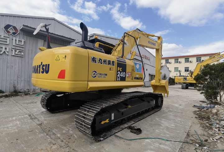 Used original komatsu240-8 24tons hydraulic crawler excavator used crawler excavator Komatsu pc240-8CL - Pelle sur chenille: photos 4 Used original komatsu240-8 24tons hydraulic crawler excavator used crawler excavator Komatsu pc240-8CL - Pelle sur chenille: photos 4