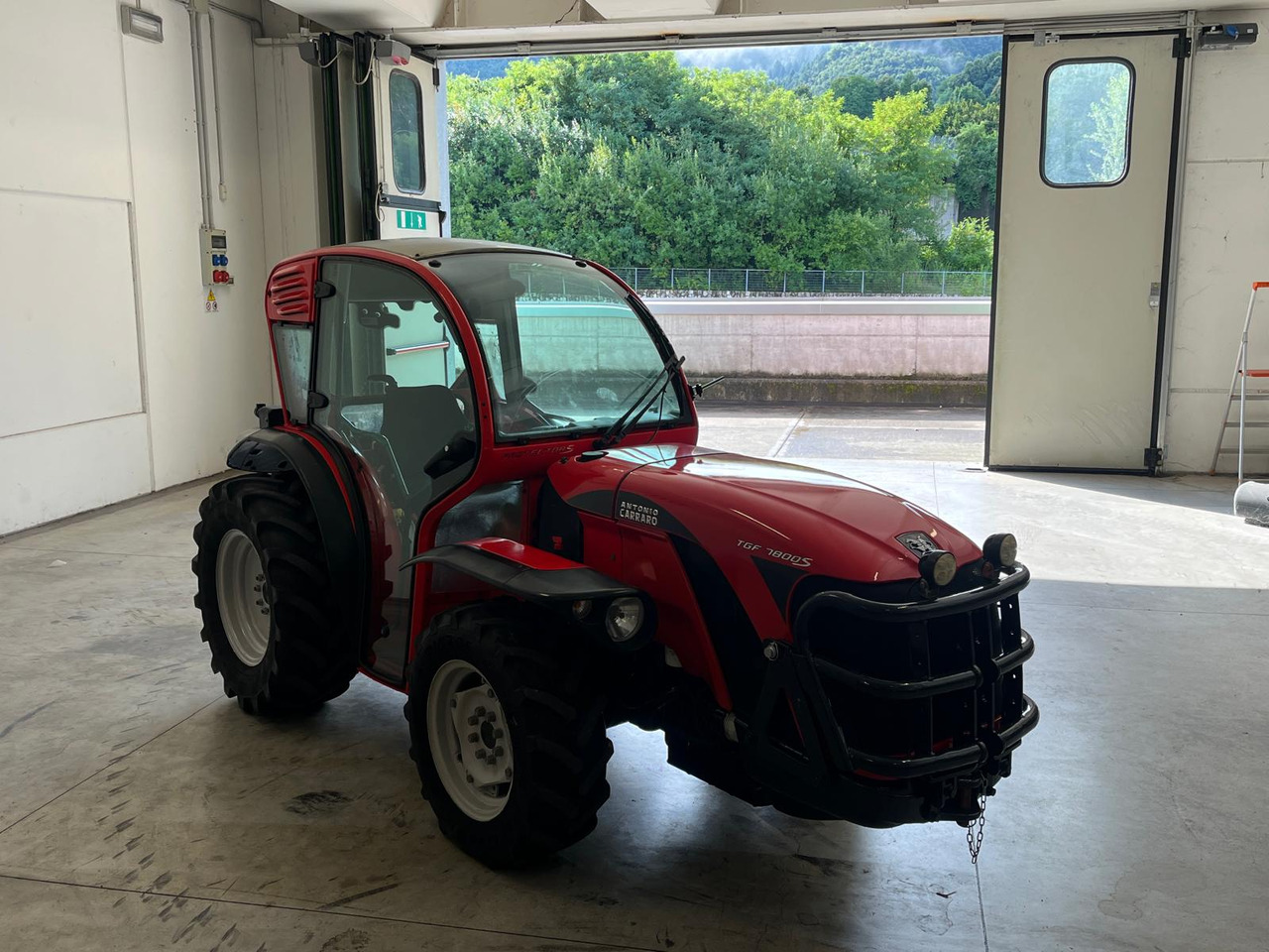 ANTONIO CARRARO TGF 7800S - Tracteur agricole: photos 4 ANTONIO CARRARO TGF 7800S - Tracteur agricole: photos 4
