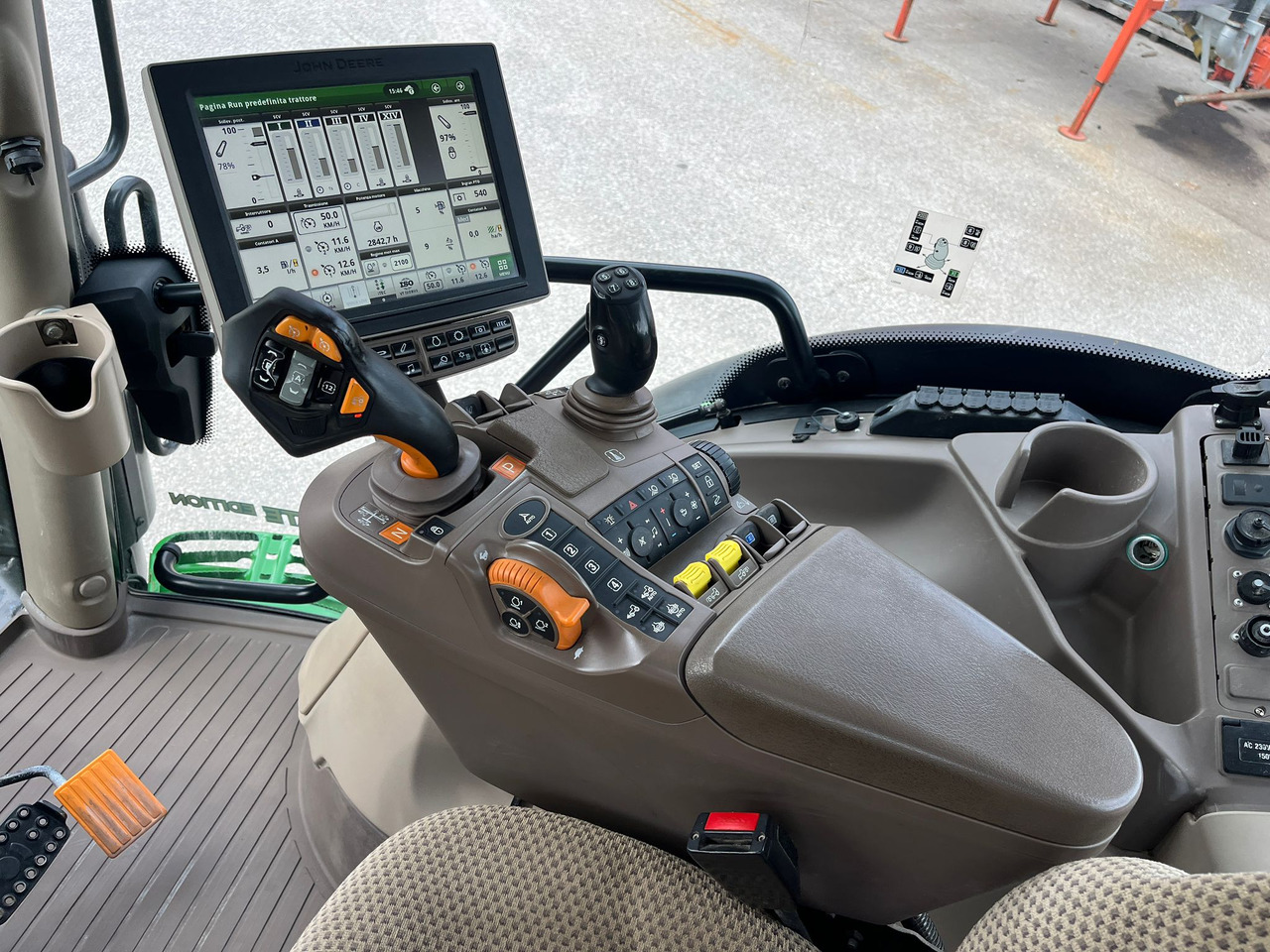 JOHN DEERE 6130 en leasing occasion JOHN DEERE 6130: photos 15