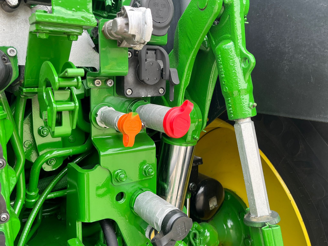 JOHN DEERE 6130 en leasing occasion JOHN DEERE 6130: photos 10