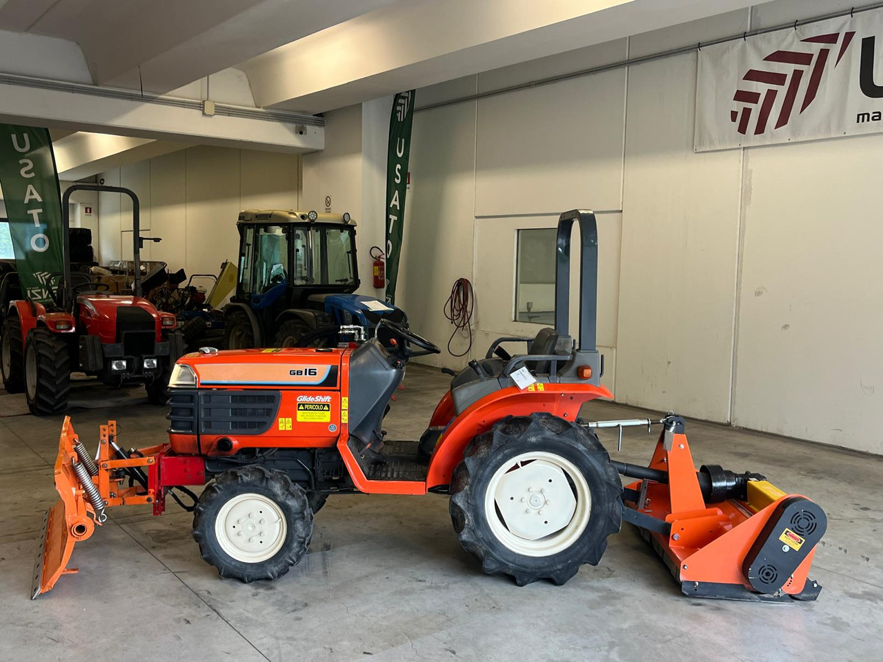Tracteur agricole KUBOTA GB-16 – 4×4: photos 9