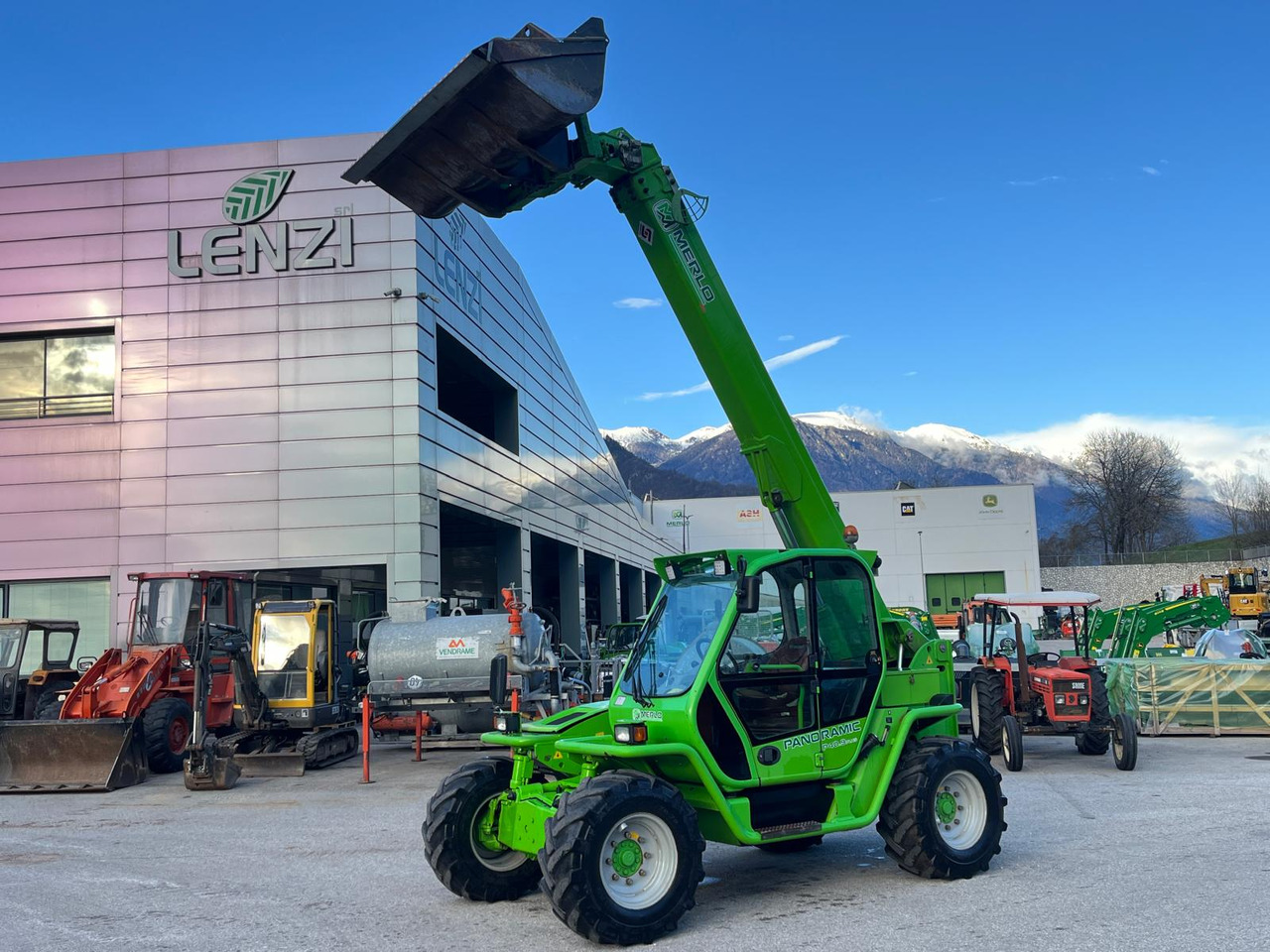 MERLO PANORAMIC 40.9 PLUS - Chariot télescopique: photos 1 MERLO PANORAMIC 40.9 PLUS - Chariot télescopique: photos 1