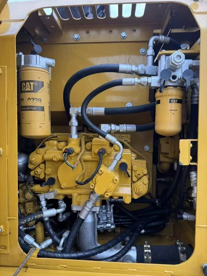 CAT 312 GC  - Pelle sur chenille: photos 3 CAT 312 GC  - Pelle sur chenille: photos 3