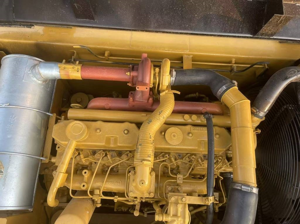 CAT 320 B  - Pelle sur chenille: photos 4 CAT 320 B  - Pelle sur chenille: photos 4