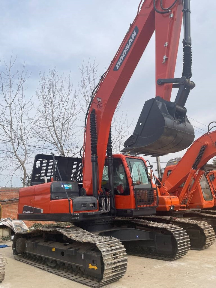 Doosan DX 220 LC-9C - Pelle sur chenille: photos 4 Doosan DX 220 LC-9C - Pelle sur chenille: photos 4