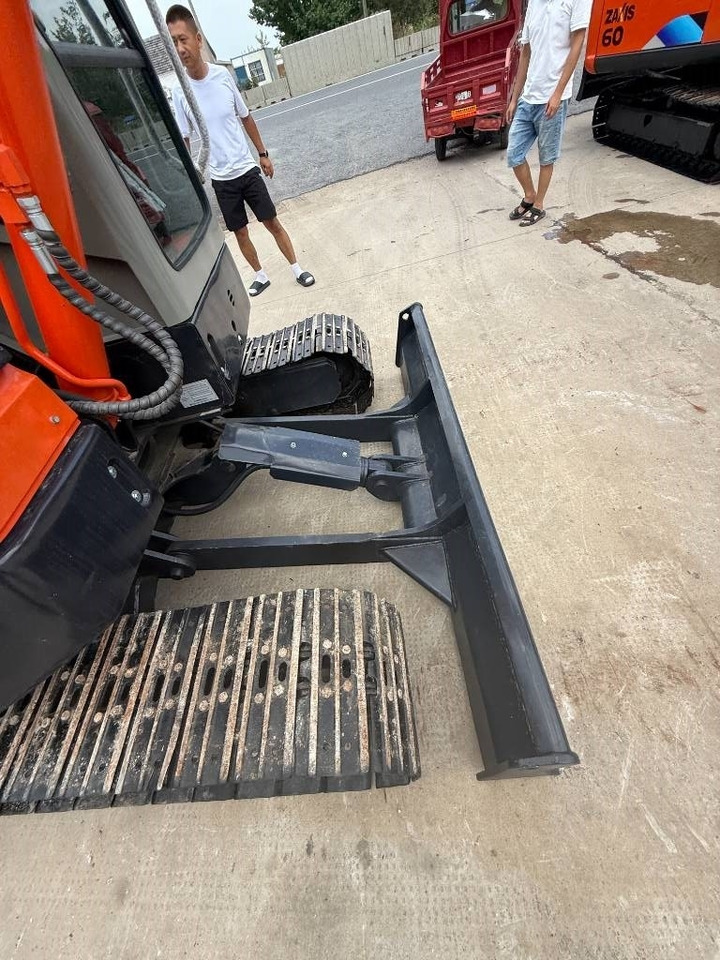 Hitachi Zaxis 55 U - Pelle sur chenille: photos 3 Hitachi Zaxis 55 U - Pelle sur chenille: photos 3