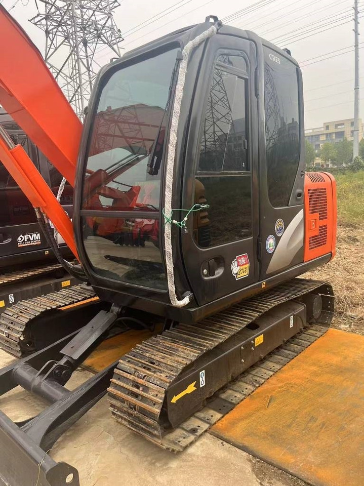 Hitachi zaxis60 - Pelle sur chenille: photos 4 Hitachi zaxis60 - Pelle sur chenille: photos 4
