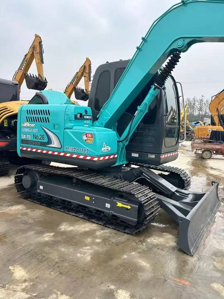 Kobelco SK 75 - Pelle sur chenille: photos 5 Kobelco SK 75 - Pelle sur chenille: photos 5