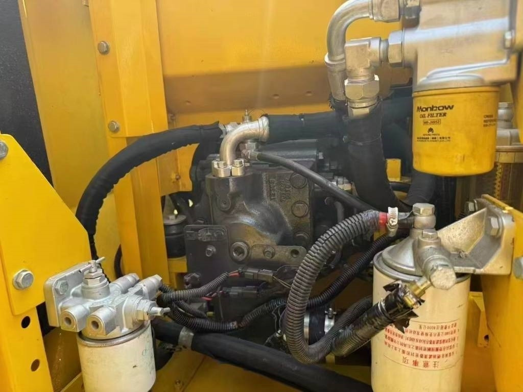 Komatsu PC 130  - Pelle sur chenille: photos 2 Komatsu PC 130  - Pelle sur chenille: photos 2