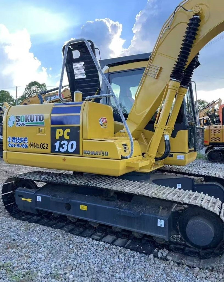 Mini pelle Komatsu PC 130