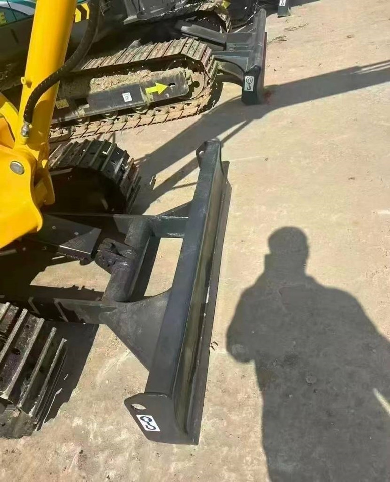 Komatsu PC 30 - Mini pelle: photos 3 Komatsu PC 30 - Mini pelle: photos 3