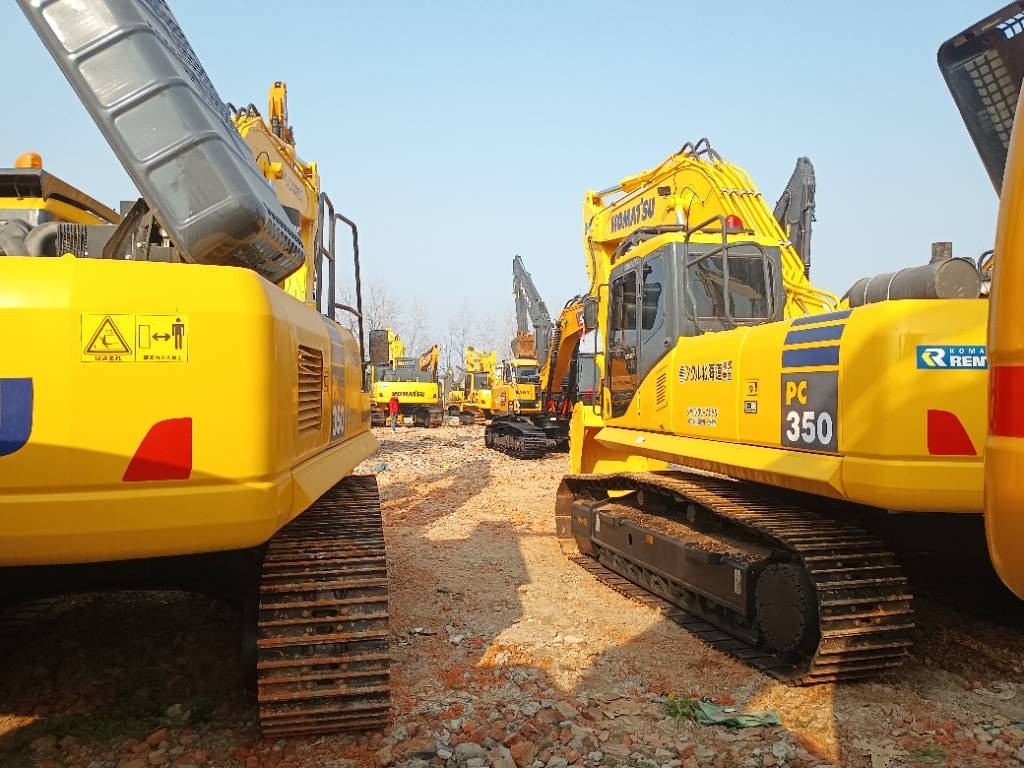 Komatsu PC 350 - Pelle sur chenille: photos 4 Komatsu PC 350 - Pelle sur chenille: photos 4