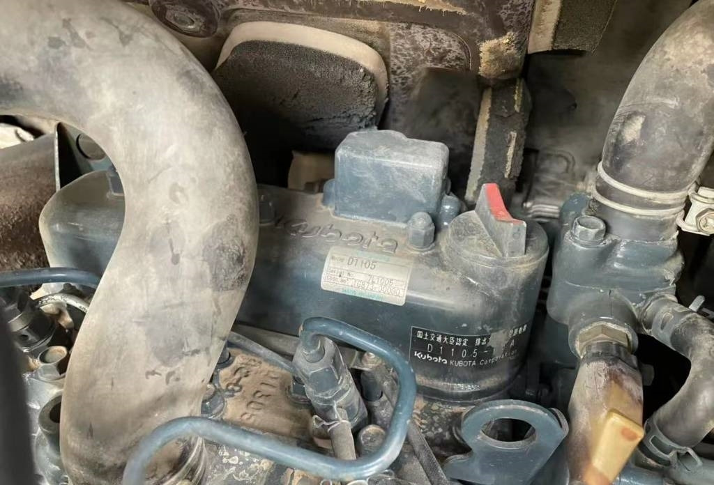 Kubota U 25 - Mini pelle: photos 2 Kubota U 25 - Mini pelle: photos 2