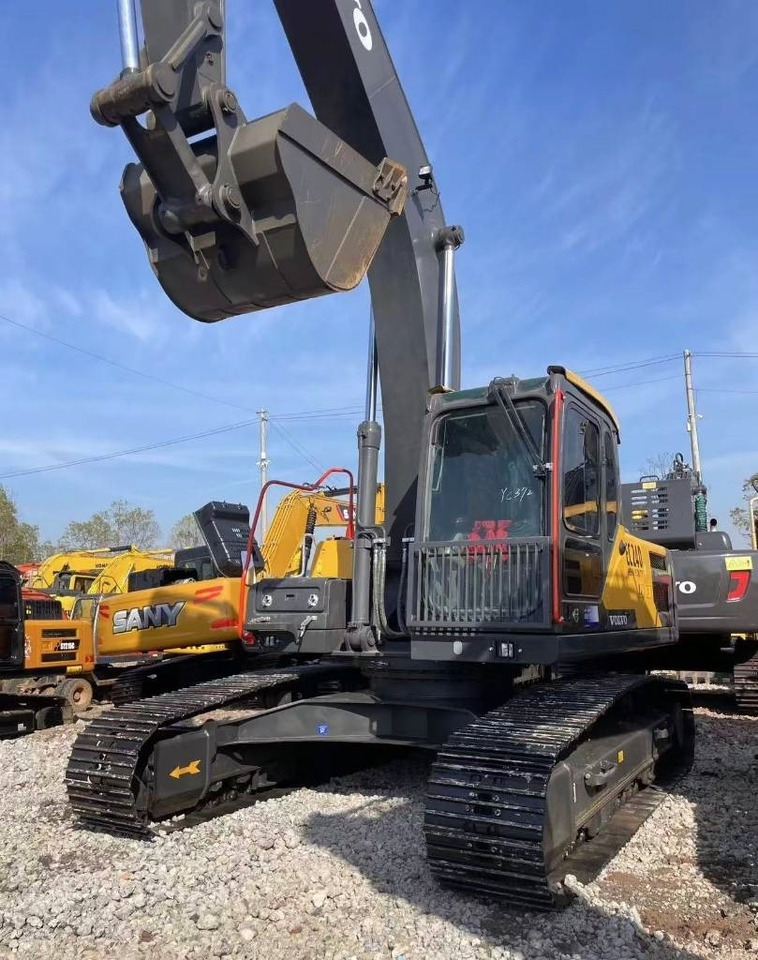 Volvo EC 240 - Pelle sur chenille: photos 5 Volvo EC 240 - Pelle sur chenille: photos 5