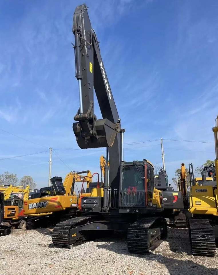 Volvo EC 240 - Pelle sur chenille: photos 2 Volvo EC 240 - Pelle sur chenille: photos 2