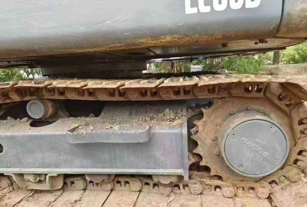 Volvo EC 80 D - Pelle sur chenille: photos 4 Volvo EC 80 D - Pelle sur chenille: photos 4