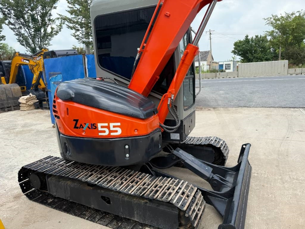 日立 ZX 55 - Pelle sur chenille: photos 4 日立 ZX 55 - Pelle sur chenille: photos 4