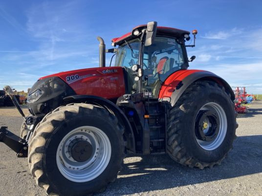 Case IH OPTUM 300 CVX - Tracteur agricole: photos 2 Case IH OPTUM 300 CVX - Tracteur agricole: photos 2