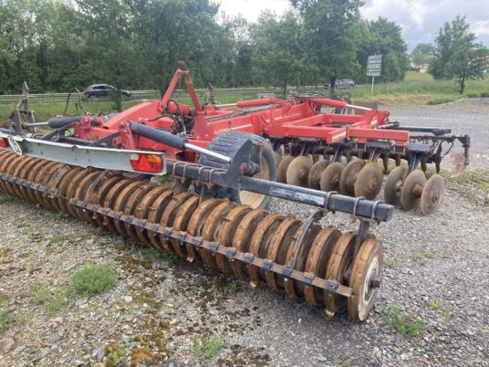 Gregoire Besson ACERO 44MK - Cover crop: photos 5 Gregoire Besson ACERO 44MK - Cover crop: photos 5