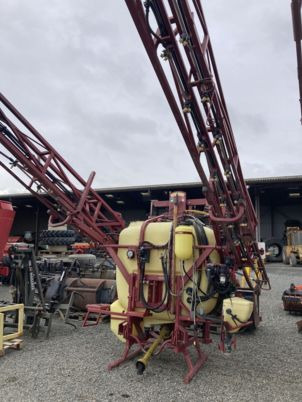 Hardi MEGA 1200L - Pulvé porté: photos 1 Hardi MEGA 1200L - Pulvé porté: photos 1