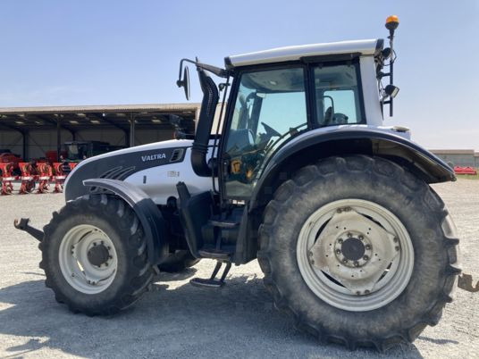Valtra T 152 - Tracteur agricole: photos 3 Valtra T 152 - Tracteur agricole: photos 3