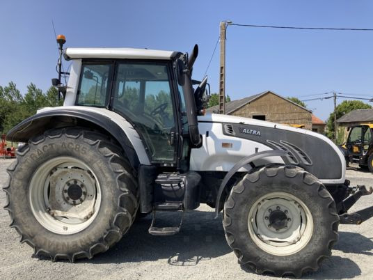 Valtra T 152 - Tracteur agricole: photos 5 Valtra T 152 - Tracteur agricole: photos 5