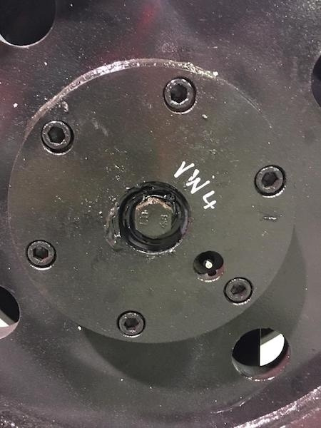 VH-BM Verdichtingswiel - Compactator - Compacteur à pieds de mouton/ Monocylindre: photos 4 VH-BM Verdichtingswiel - Compactator - Compacteur à pieds de mouton/ Monocylindre: photos 4