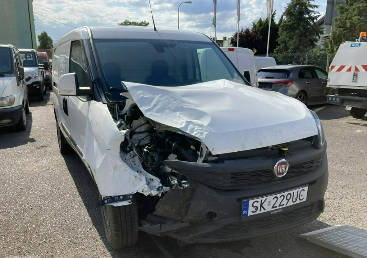 Fiat Doblo Fiat Doblo MAXI 1,6 jtd ECO Flex 105KM Klima 2021 Salon PL - Fourgon utilitaire: photos 2 Fiat Doblo Fiat Doblo MAXI 1,6 jtd ECO Flex 105KM Klima 2021 Salon PL - Fourgon utilitaire: photos 2