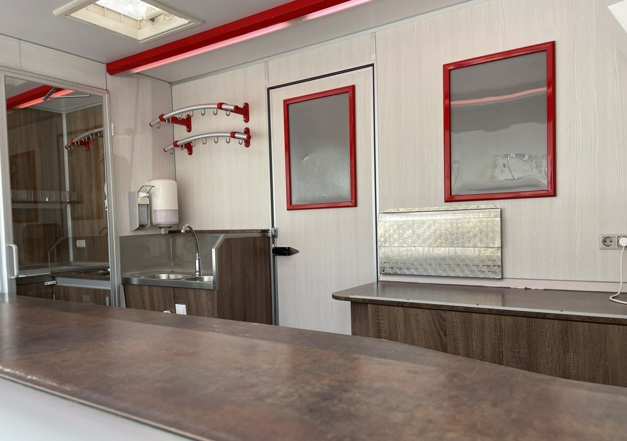 Fiat Ducato Autosklep Gastronomiczny Food Truck Foodtruck sklep W-zasil 2015 - Camion magasin: photos 3 Fiat Ducato Autosklep Gastronomiczny Food Truck Foodtruck sklep W-zasil 2015 - Camion magasin: photos 3