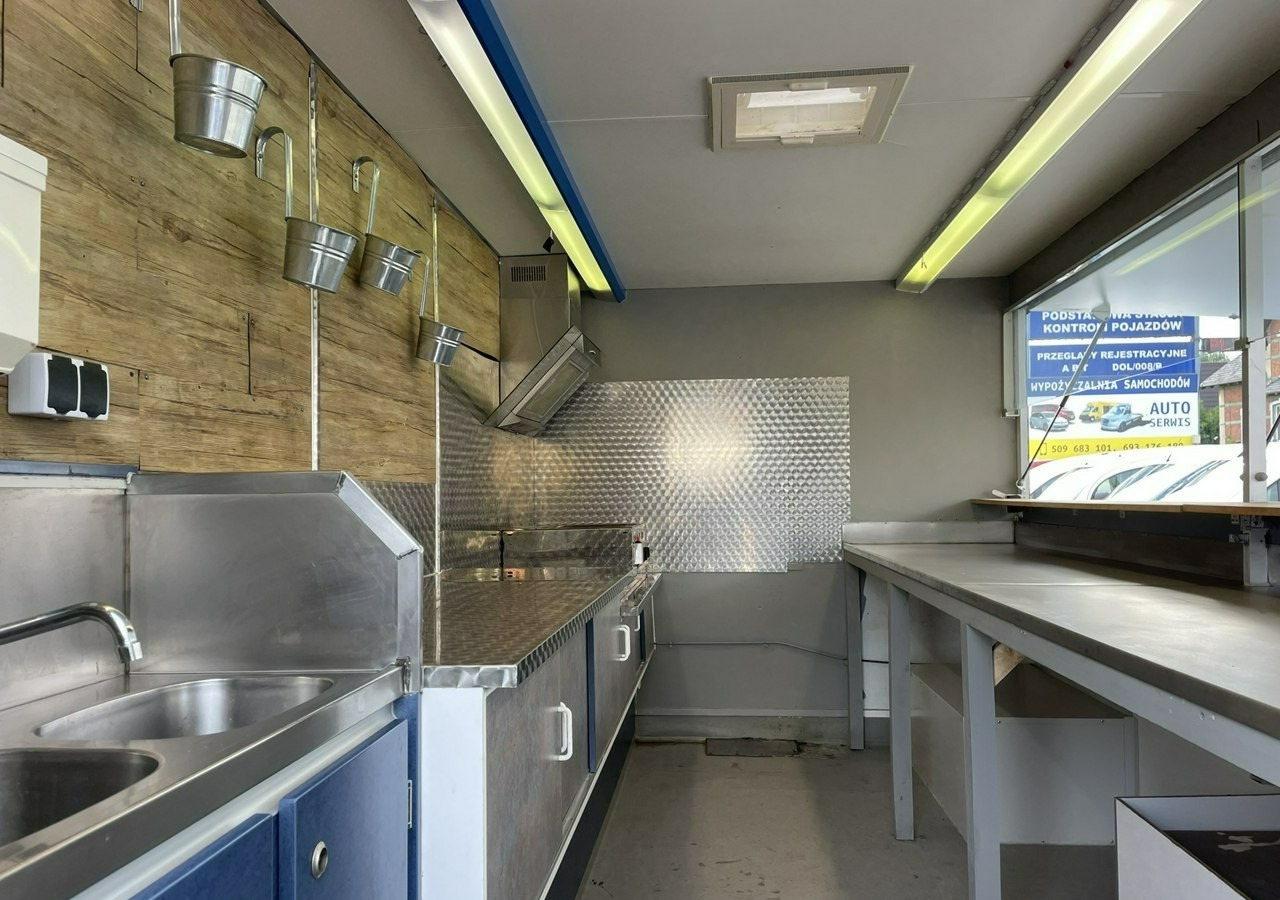 Fiat Ducato Autosklep Gastronomiczny food truck foodtruck sklep W-zasil DMC 350 - Camion magasin: photos 2 Fiat Ducato Autosklep Gastronomiczny food truck foodtruck sklep W-zasil DMC 350 - Camion magasin: photos 2