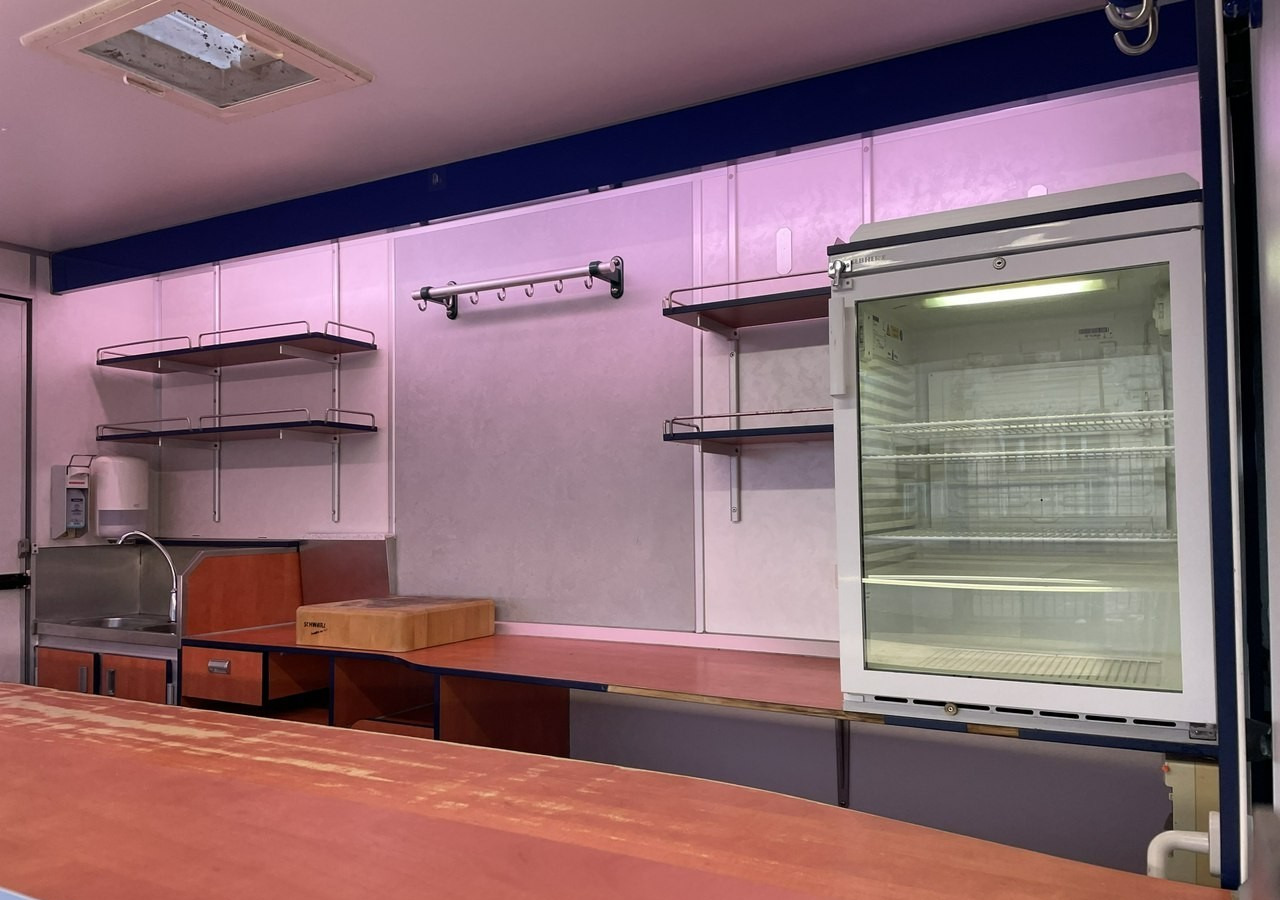 Fiat Ducato Autosklep wędlin Gastronomiczny Food Truck Foodtruck Sklep Borco 350 - Camion magasin: photos 4 Fiat Ducato Autosklep wędlin Gastronomiczny Food Truck Foodtruck Sklep Borco 350 - Camion magasin: photos 4