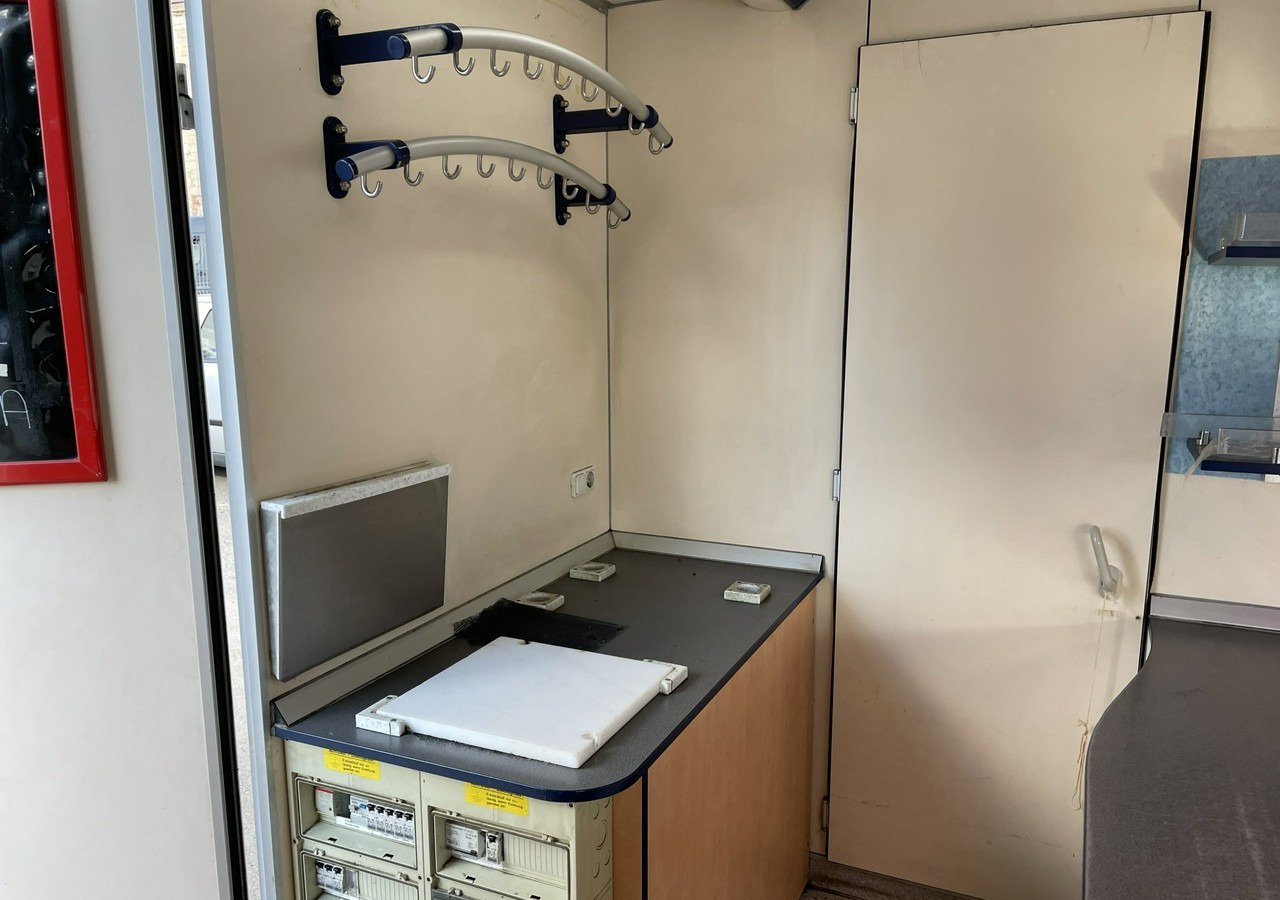 Camion magasin Fiat Ducato Autosklep wędlin Gastronomiczny food truck foodtruck sklep 2006: photos 14 Camion magasin Fiat Ducato Autosklep wędlin Gastronomiczny food truck foodtruck sklep 2006: photos 14