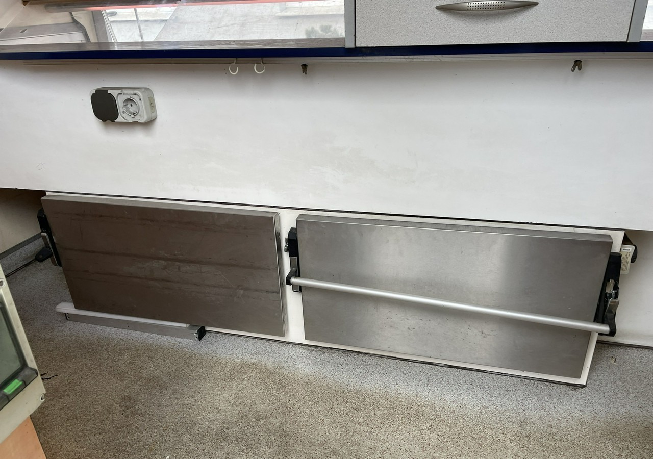 Camion magasin Fiat Ducato Autosklep wędlin Gastronomiczny food truck foodtruck sklep 2006: photos 16 Camion magasin Fiat Ducato Autosklep wędlin Gastronomiczny food truck foodtruck sklep 2006: photos 16