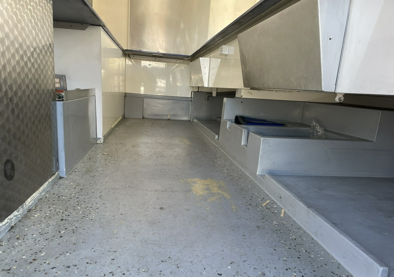 Camion magasin Fiat Ducato Autosklep wędlin Ryb Gastronomiczny Food Truck Foodtruck Sklep 2006: photos 18 Camion magasin Fiat Ducato Autosklep wędlin Ryb Gastronomiczny Food Truck Foodtruck Sklep 2006: photos 18