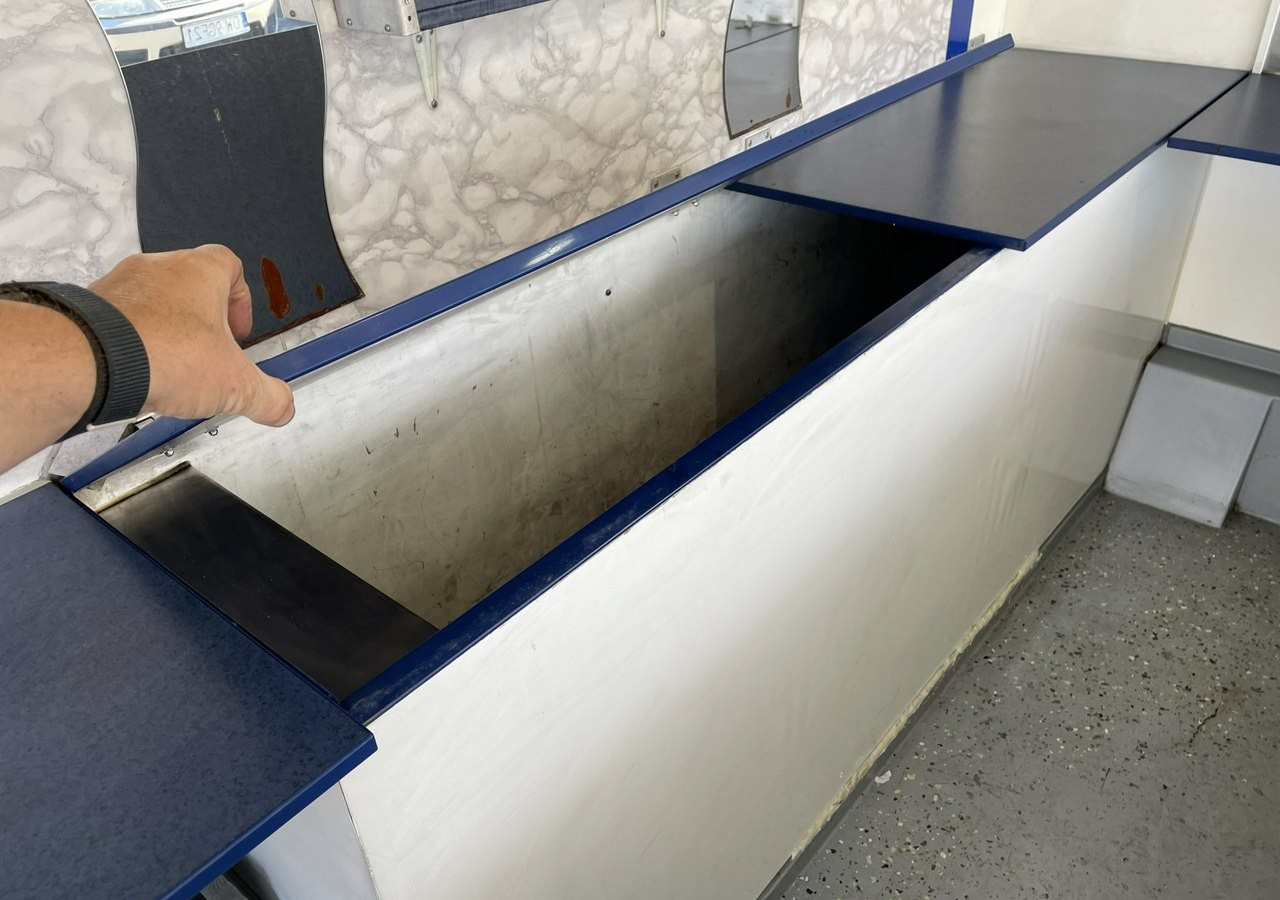 Camion magasin Fiat Ducato Autosklep wędlin Ryb Gastronomiczny Food Truck Foodtruck Sklep 2006: photos 17 Camion magasin Fiat Ducato Autosklep wędlin Ryb Gastronomiczny Food Truck Foodtruck Sklep 2006: photos 17