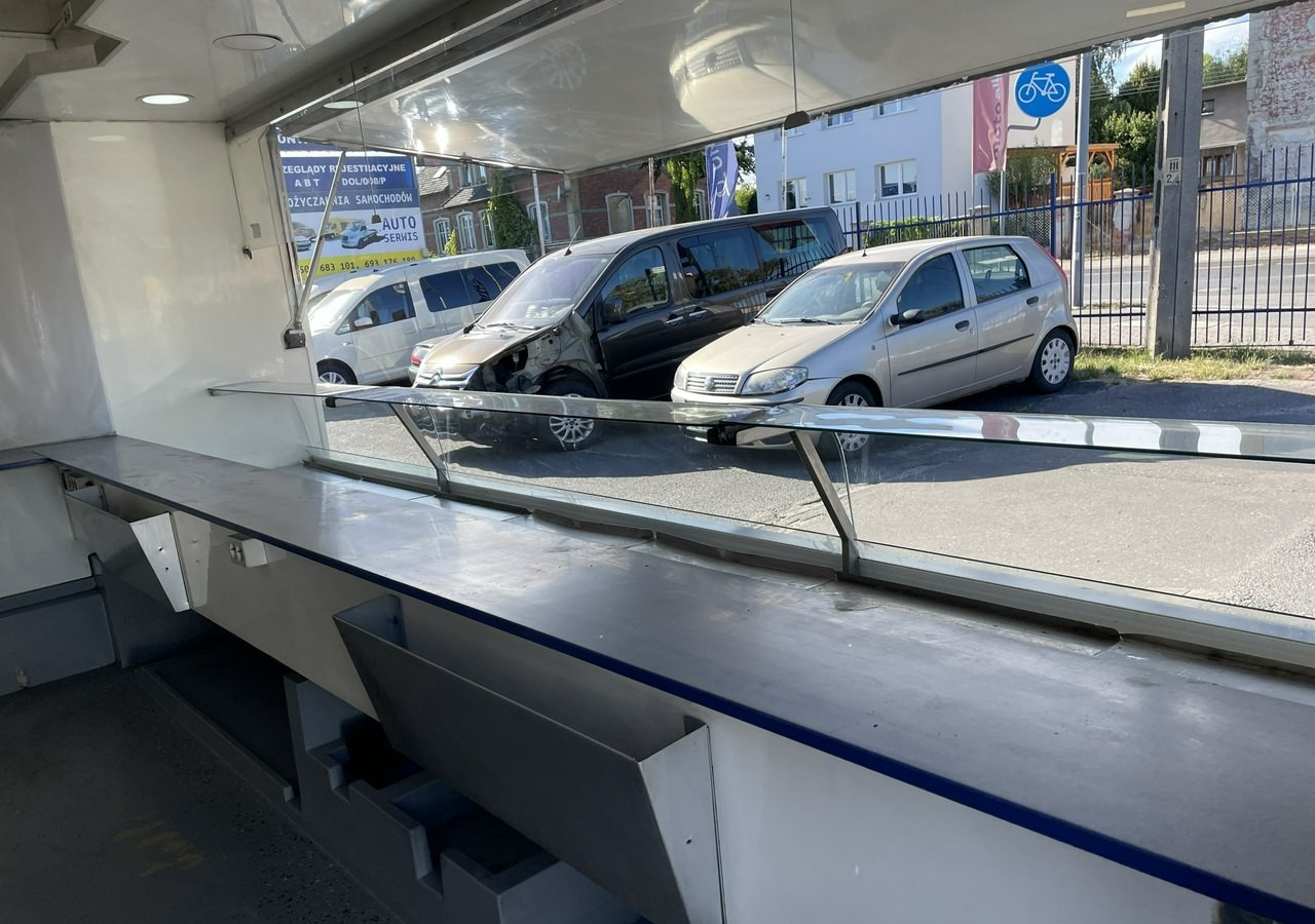 Camion magasin Fiat Ducato Autosklep wędlin Ryb Gastronomiczny Food Truck Foodtruck Sklep 2006: photos 20 Camion magasin Fiat Ducato Autosklep wędlin Ryb Gastronomiczny Food Truck Foodtruck Sklep 2006: photos 20