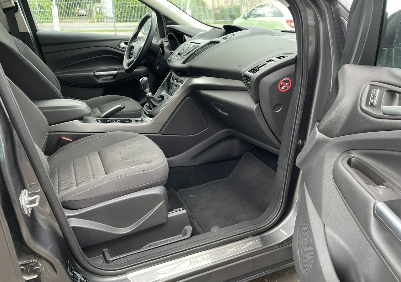 Ford Kuga II Ford Kuga 1.5 EcoBoost Bogate wyposażenie 63558km Model 2016 - SUV: photos 4 Ford Kuga II Ford Kuga 1.5 EcoBoost Bogate wyposażenie 63558km Model 2016 - SUV: photos 4
