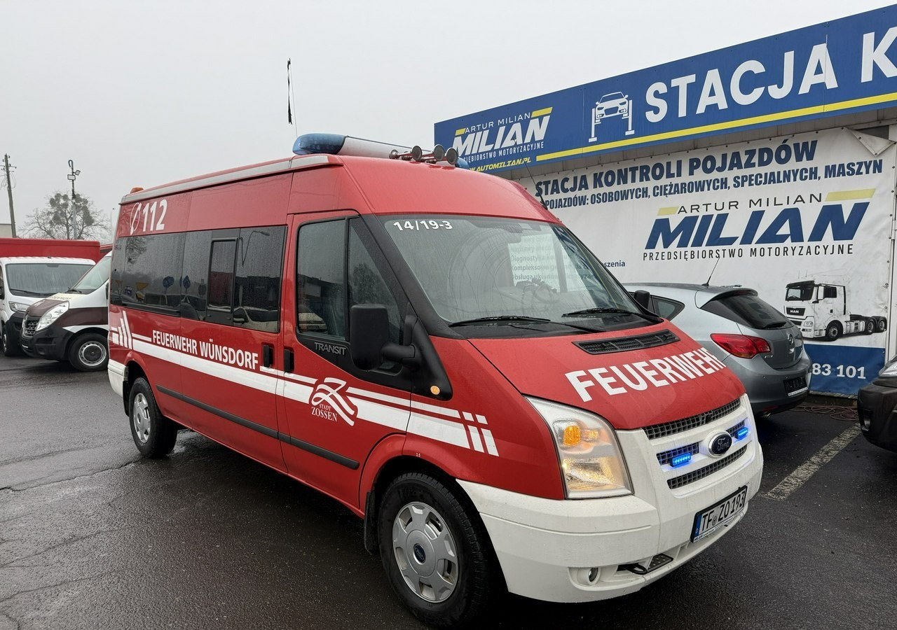 Ford Transit VI Ford Transit 140T350 Straż Pożarna 9-osob wyposażona 94tkm 2013 - Voiture: photos 1 Ford Transit VI Ford Transit 140T350 Straż Pożarna 9-osob wyposażona 94tkm 2013 - Voiture: photos 1