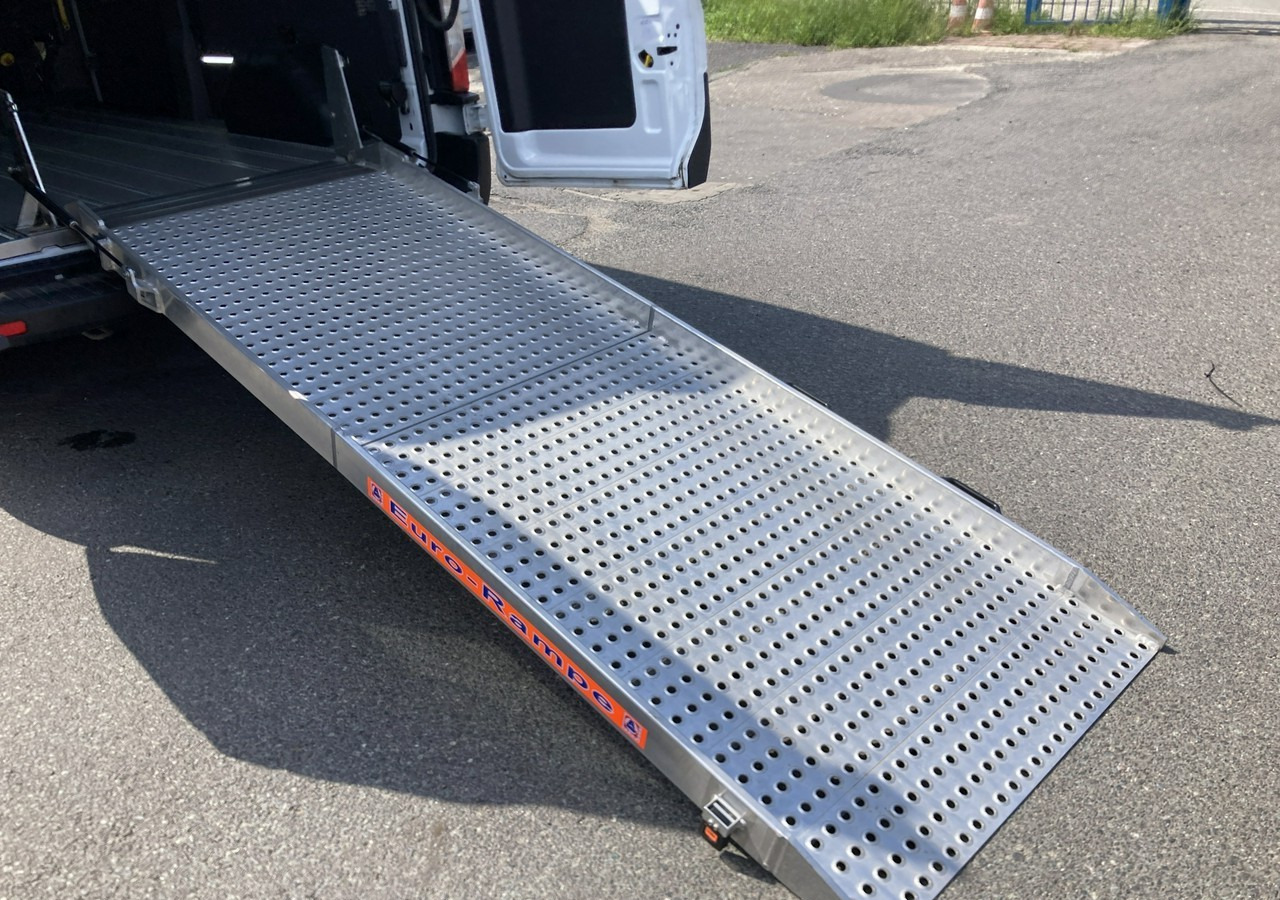 Voiture Ford Transit VIII Ford Transit dla niepełnosprawnych Rampa Inwalida PFRON 2020: photos 11