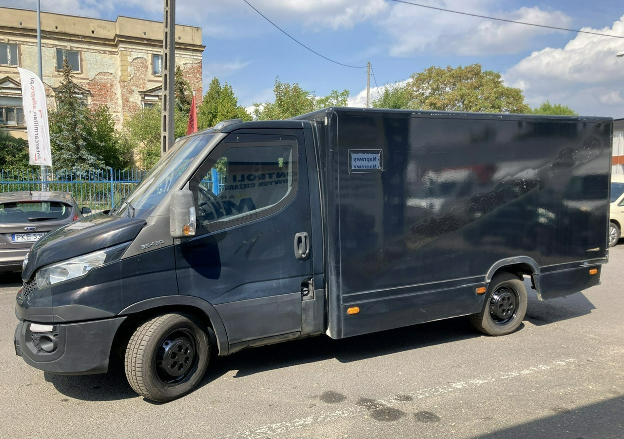 Iveco Daily Iveco 35-130 Bankowóz Kuloodporny Opanceżony pancerny 2015 - Fourgon blindé: photos 4 Iveco Daily Iveco 35-130 Bankowóz Kuloodporny Opanceżony pancerny 2015 - Fourgon blindé: photos 4