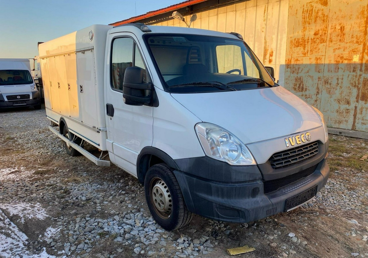 Iveco Inny Iveco Iveco Daily 35-13 chłodnia 10 komorowa Mrożnia do -40C Model 2014 - Utilitaire frigorifique: photos 1 Iveco Inny Iveco Iveco Daily 35-13 chłodnia 10 komorowa Mrożnia do -40C Model 2014 - Utilitaire frigorifique: photos 1