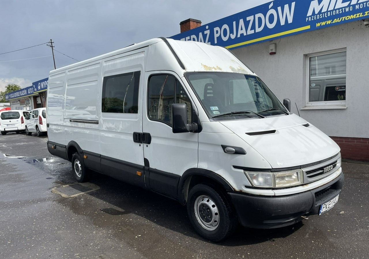 Iveco Iveco Daily 35S14 Maxi Brygadówka dokka doka 7-osobowy - Utilitaire double cabine: photos 2 Iveco Iveco Daily 35S14 Maxi Brygadówka dokka doka 7-osobowy - Utilitaire double cabine: photos 2