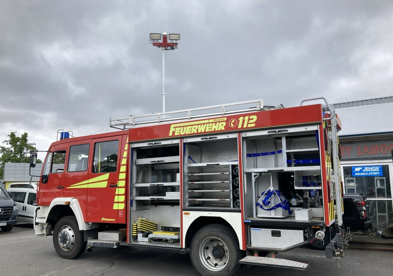 MAN MAN 15,250 Straż pożarna gaśnicza 9-oso 4X4 Wóz strażacki 2003 MAN 15,250 Straż pożarna gaśnicza 9-osobowa 4X4 Wóz strażacki 2003 - Camion de pompier: photos 2 MAN MAN 15,250 Straż pożarna gaśnicza 9-oso 4X4 Wóz strażacki 2003 MAN 15,250 Straż pożarna gaśnicza 9-osobowa 4X4 Wóz strażacki 2003 - Camion de pompier: photos 2