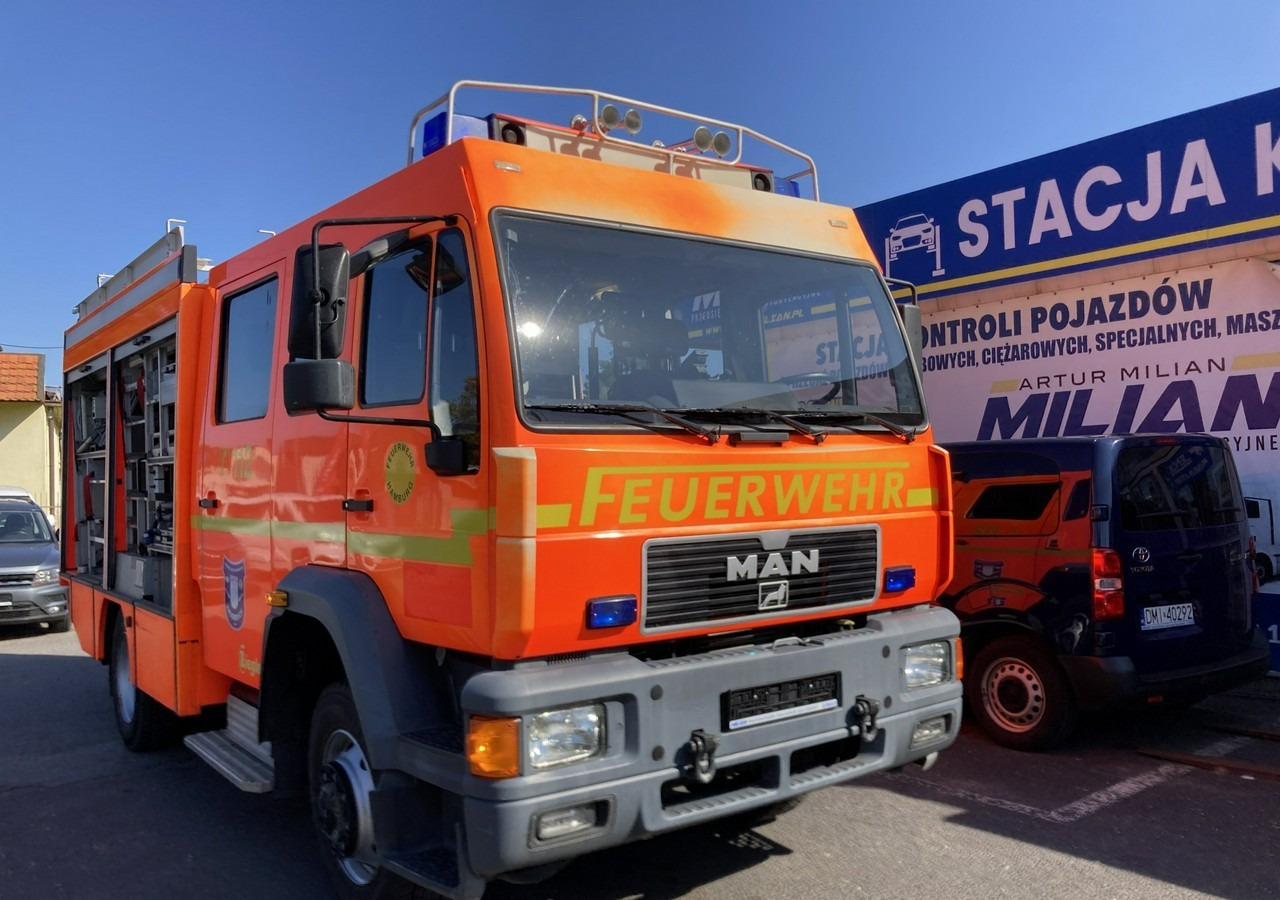MAN MAN 15,250 Straż pożarna gaśnicza 9-osobowa 4X4 Wóz strażacki MAN 15,250 Straż pożarna gaśnicza 9-osobowa 4X4 Wóz strażacki - Camion de pompier: photos 4 MAN MAN 15,250 Straż pożarna gaśnicza 9-osobowa 4X4 Wóz strażacki MAN 15,250 Straż pożarna gaśnicza 9-osobowa 4X4 Wóz strażacki - Camion de pompier: photos 4