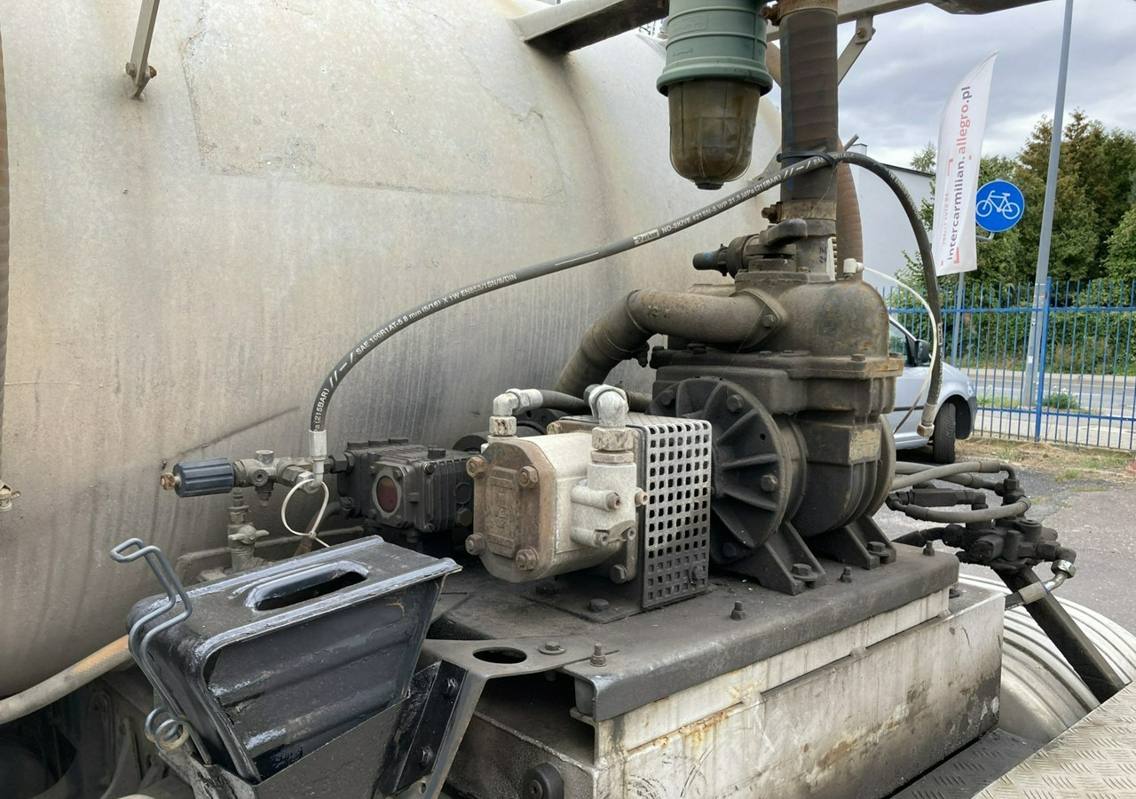 Mercedes-Benz Atego Atego716 Toitoi dowywozu WC Asanizacyjny Wuko Kanalizacja Toi Toi 20 - Camion hydrocureur: photos 5 Mercedes-Benz Atego Atego716 Toitoi dowywozu WC Asanizacyjny Wuko Kanalizacja Toi Toi 20 - Camion hydrocureur: photos 5